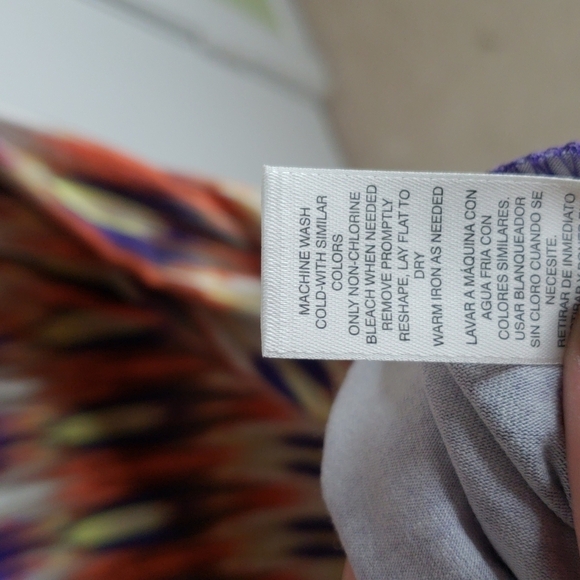 Chico's colorful print body con knit dress sz 0 / Small - Picture 6 of 7